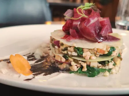 Plant-based dish at 42 degrés, raw gluten-free restaurant
