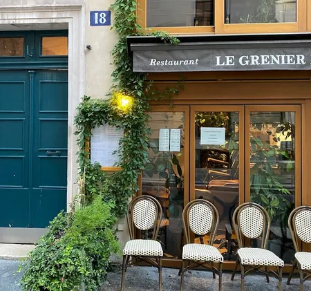 Le Grenier de Notre Dame, vegetarian restaurant near Notre-Dame