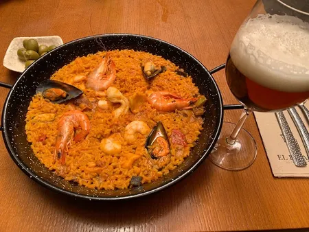 Paella at El Pasaje restaurant in Seville