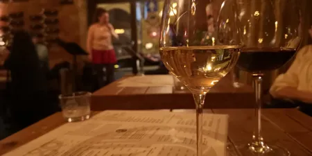 Doblo wine bar in Budapest