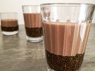 Crème chocolat coco avec pudding de chia au café