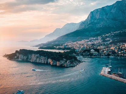 Croatie : vue du port de Makarska