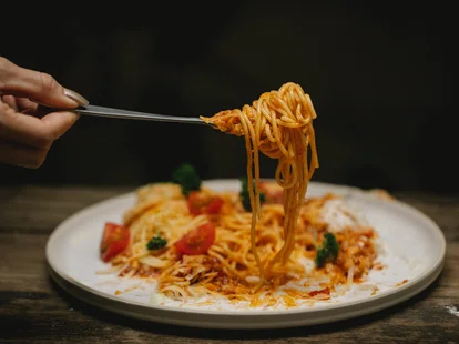 Assiette de pâtes avec du gluten